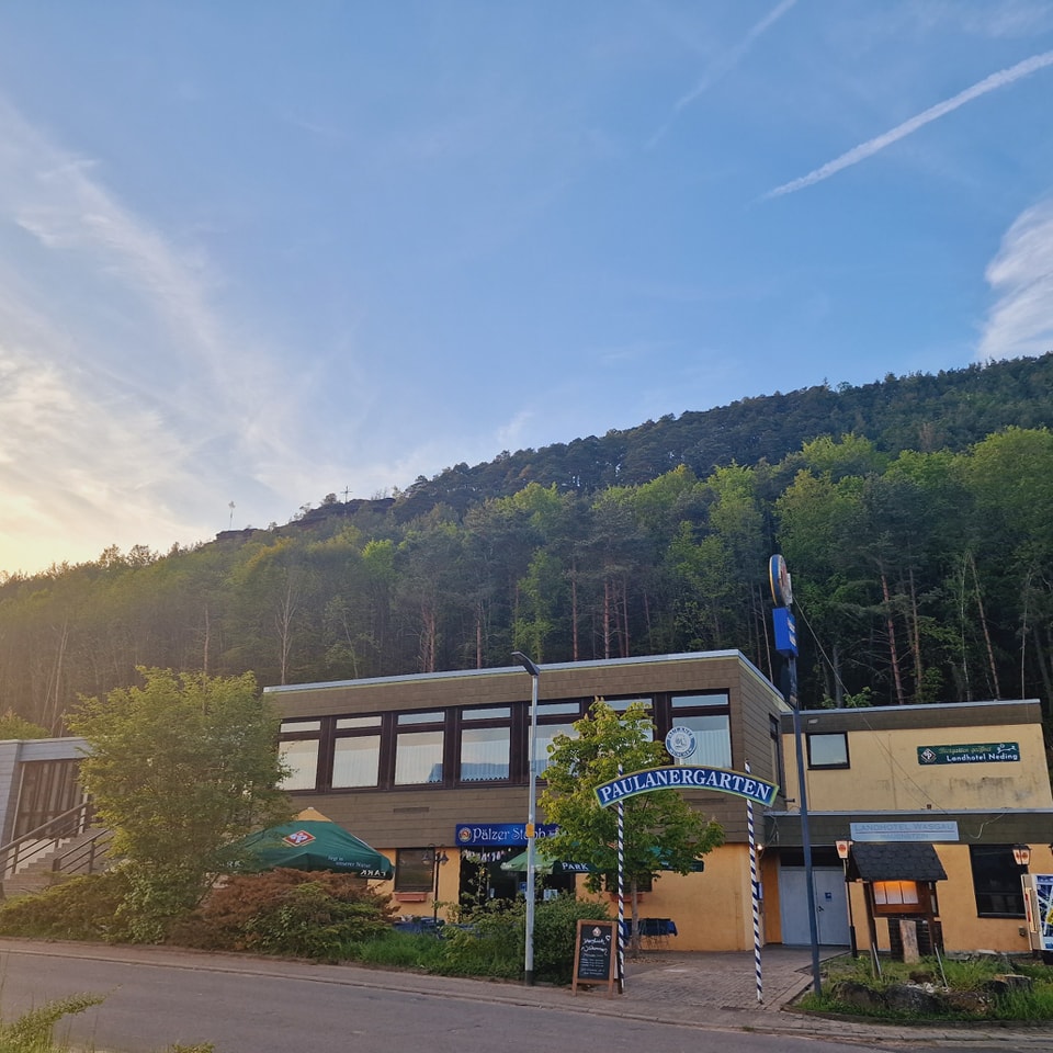 Biergarten im Wander- und Landhotel Neding in Hauenstein