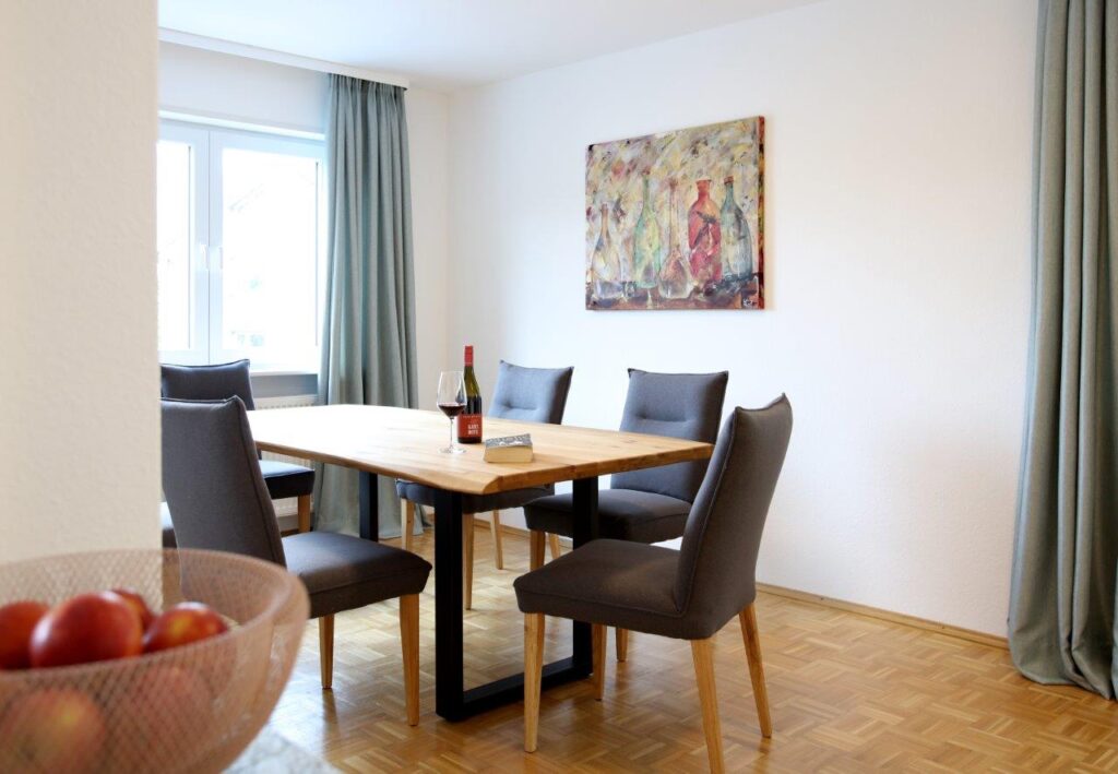 Esszimmer in der Ferienwohnung Waldfrieden in Annweiler